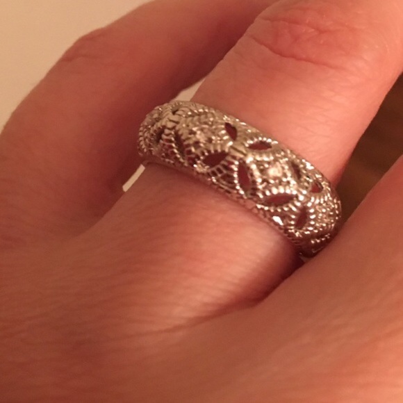 925 Stamped Ring. - Picture 1 of 4